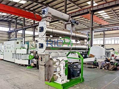 Feed Pellet Machine