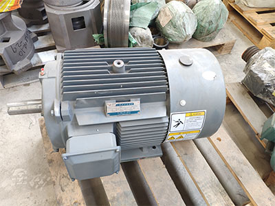 Siemens-motor-of-the-hammer-mill