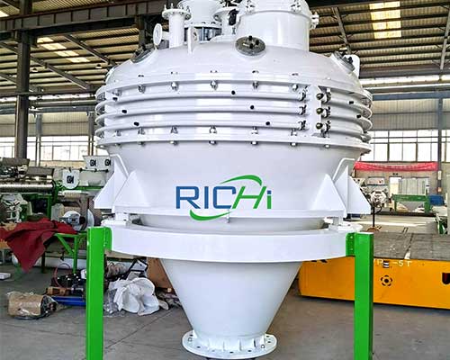 Vacuum spraying equipments RICHI