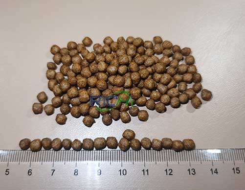 fish feed pellets